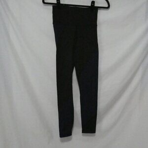 TNA - Aritzia | small | Black Leggings With Navy Blue Panel Front and Back